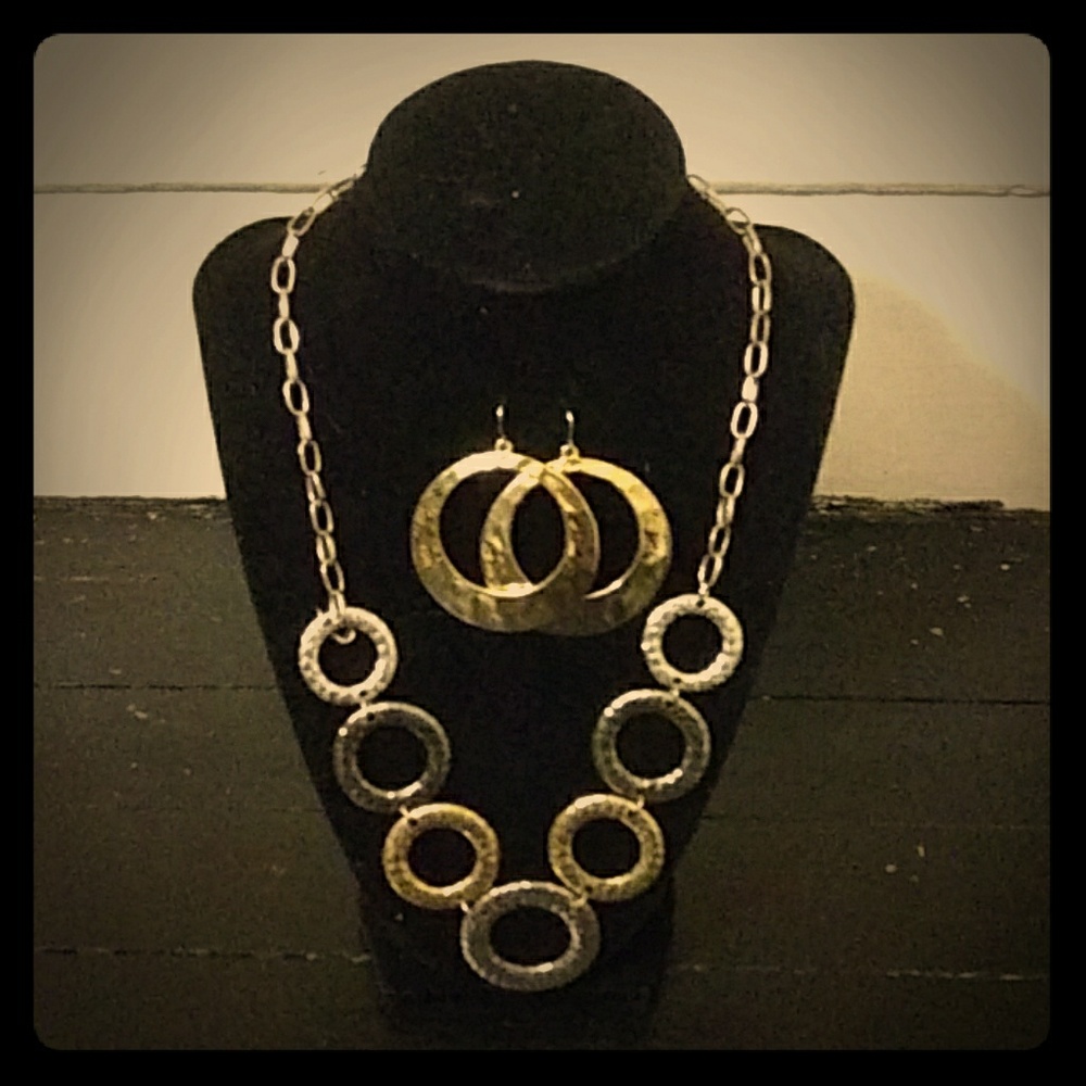 Vintage Hammered Rings 2 piece Jewelry Set